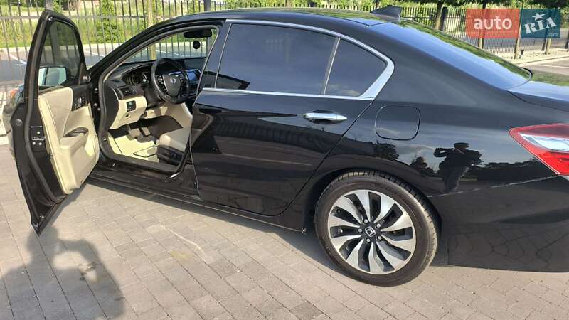 Седан Honda Accord 2016 в Луцьку