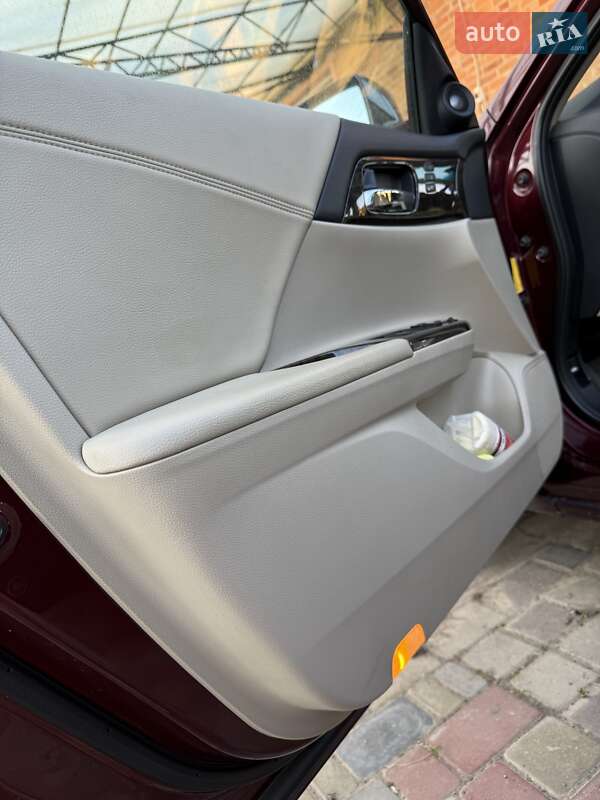 Седан Honda Accord 2013 в Рівному