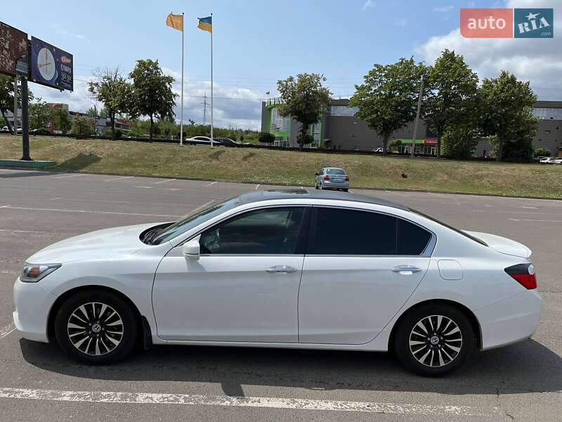 Седан Honda Accord 2015 в Кривому Розі