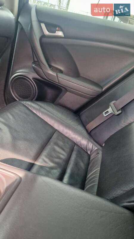 Седан Honda Accord 2008 в Києві