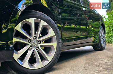 Седан Honda Accord 2015 в 