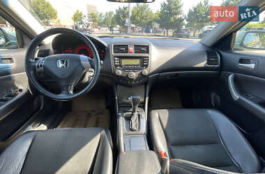 Седан Honda Accord 2003 в 