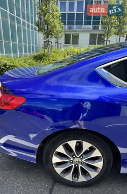 Купе Honda Accord 2015 в 