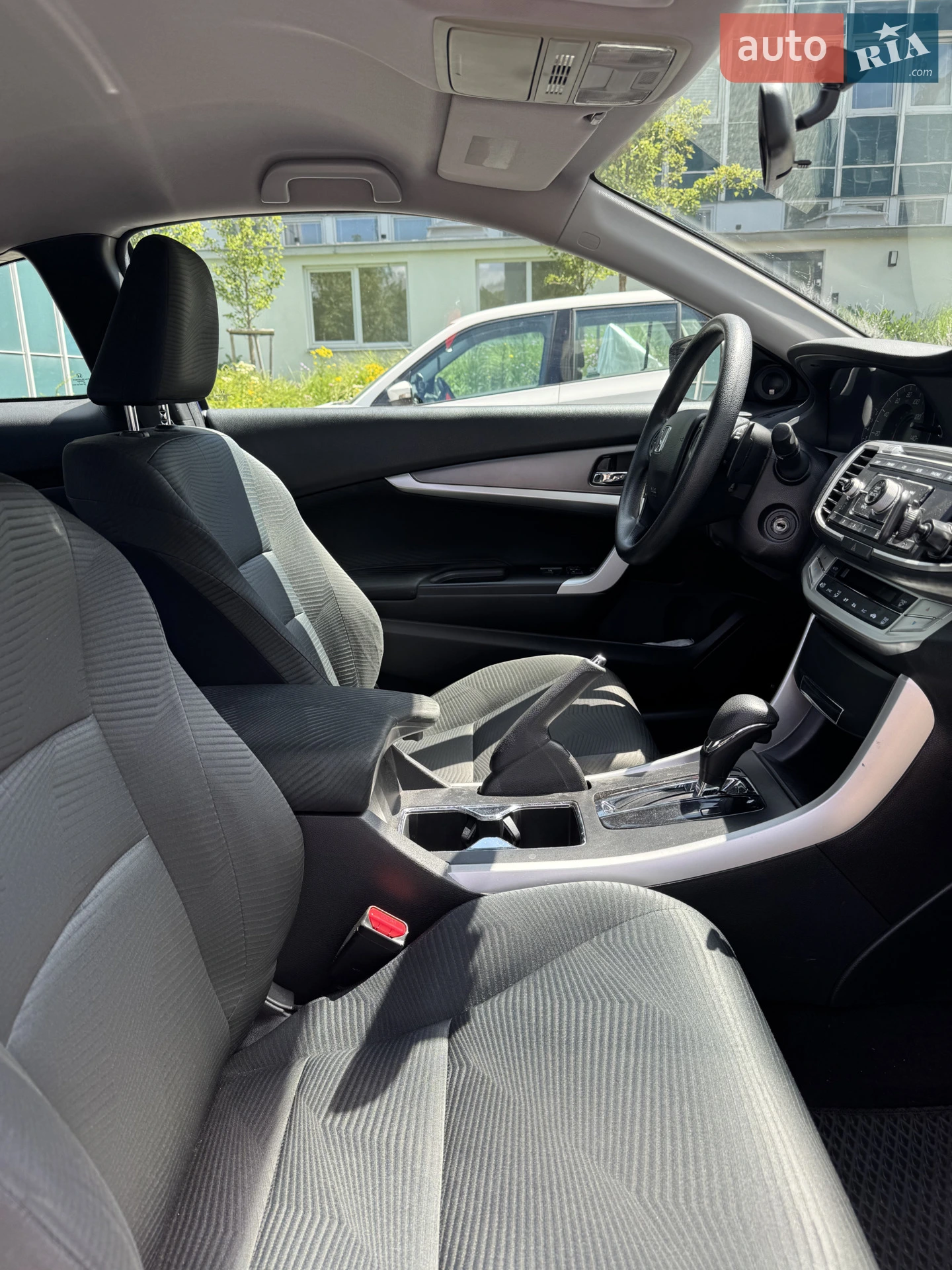 2015 Honda Accord - мініатюра 16