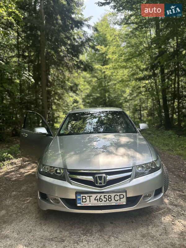Седан Honda Accord 2006 в Калуше