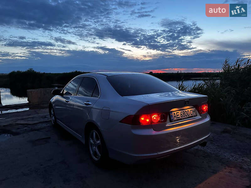 Седан Honda Accord 2006 в Черновцах