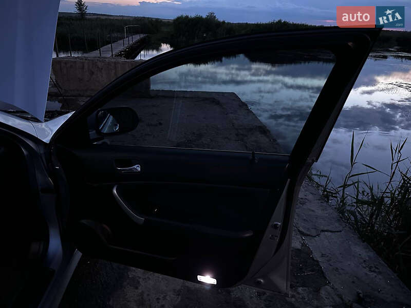 Седан Honda Accord 2006 в Черновцах