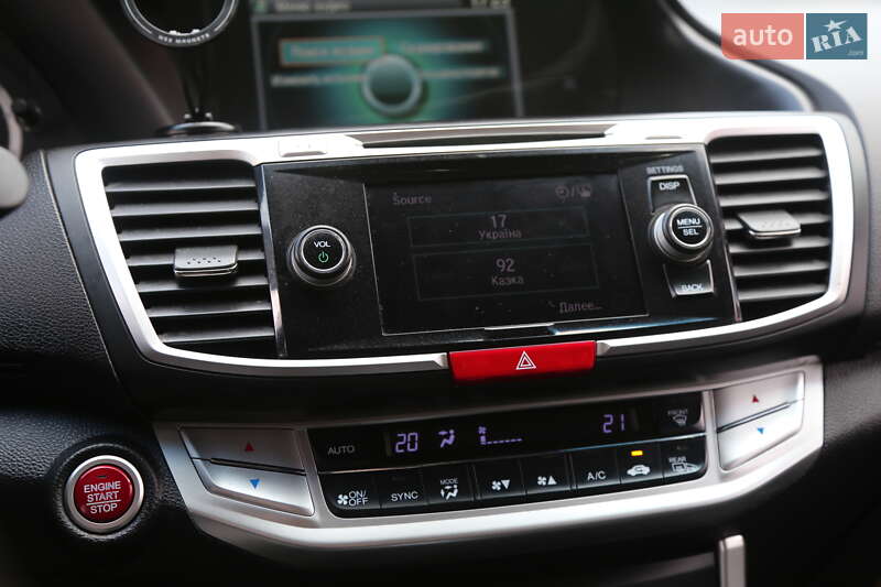 Седан Honda Accord 2013 в Києві