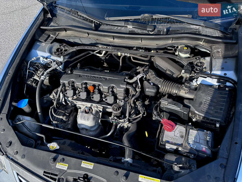 Седан Honda Accord 2011 в Киеве