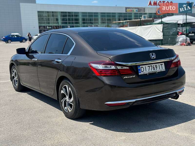 Седан Honda Accord 2017 в Запорожье