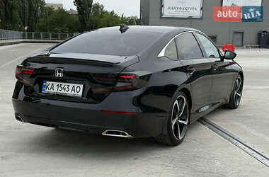 Седан Honda Accord 2018 в 