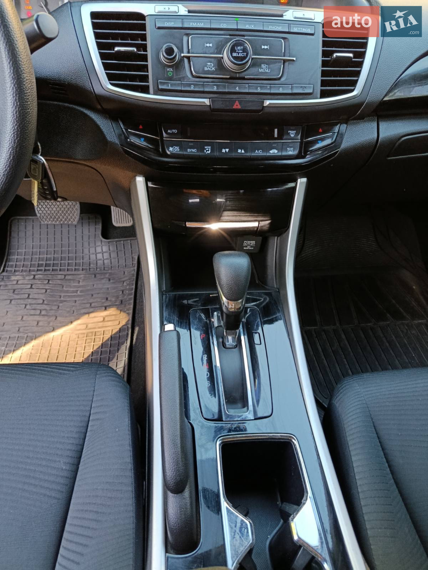 2017 Honda Accord - мініатюра 11