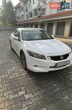Купе Honda Accord 2008 в Киеве