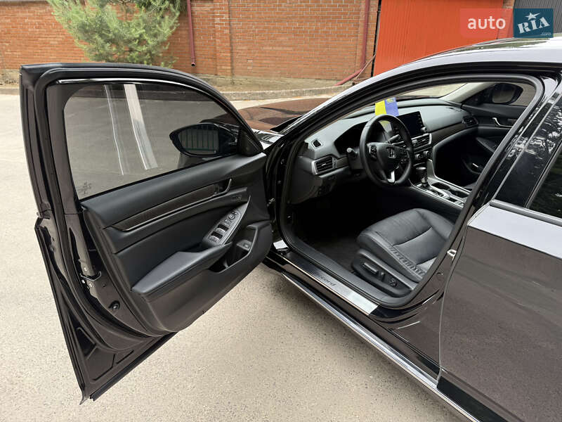 Седан Honda Accord 2018 в Львове