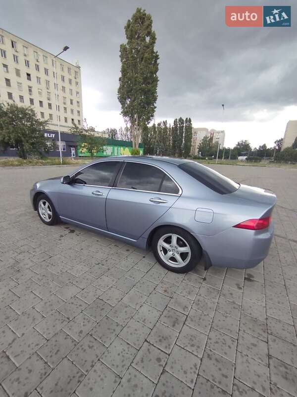 Седан Honda Accord 2004 в Черкасах