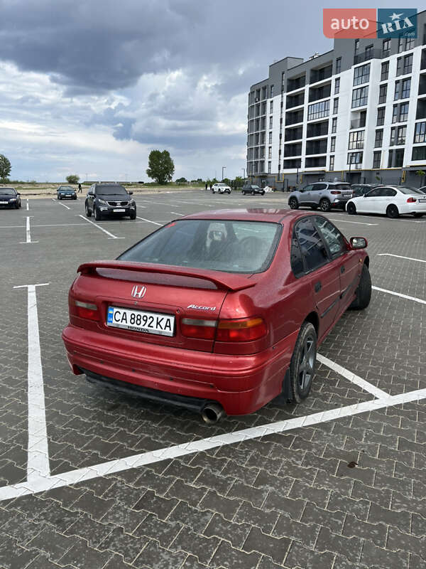 Седан Honda Accord 1993 в Черкасах