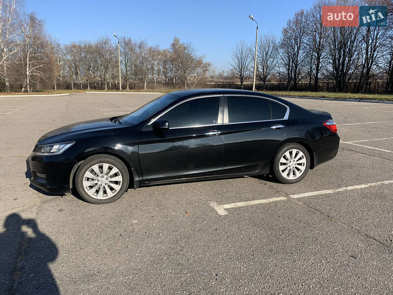 Седан Honda Accord 2013 в Полтаве