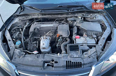 Седан Honda Accord 2015 в 