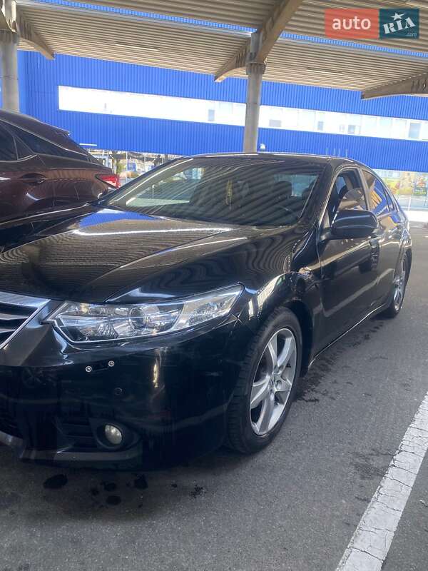 Седан Honda Accord 2011 в Киеве