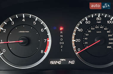 Седан Honda Accord 2012 в 