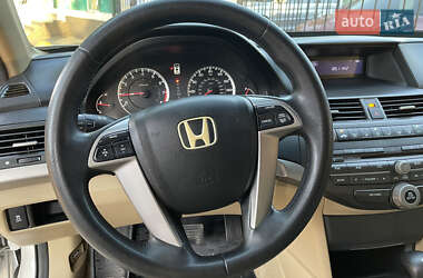 Седан Honda Accord 2012 в 