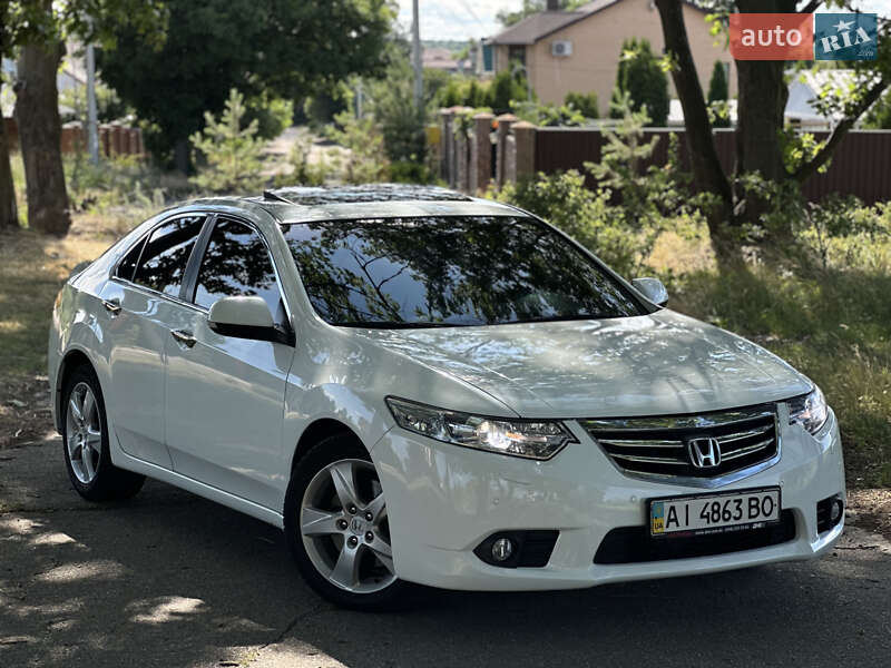 Седан Honda Accord 2012 в Кропивницком