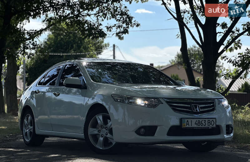 Седан Honda Accord 2012 в Кропивницком