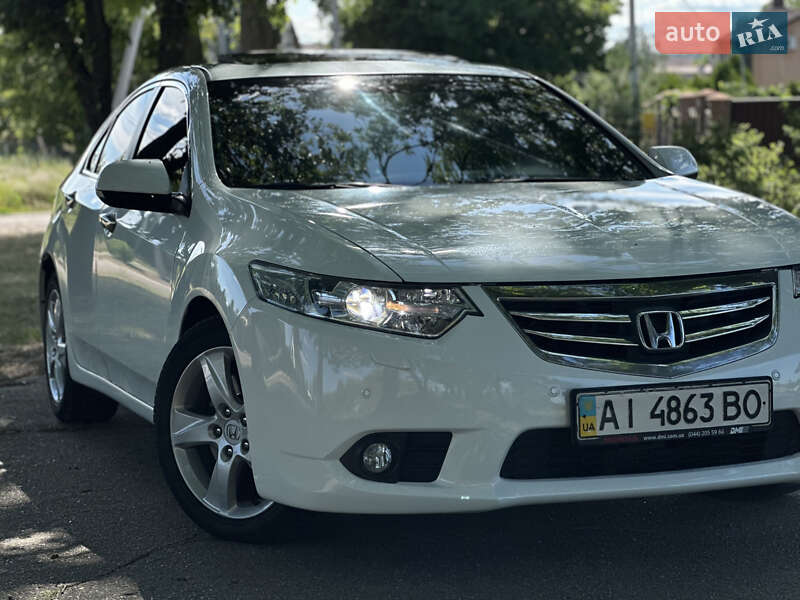 Седан Honda Accord 2012 в Кропивницком