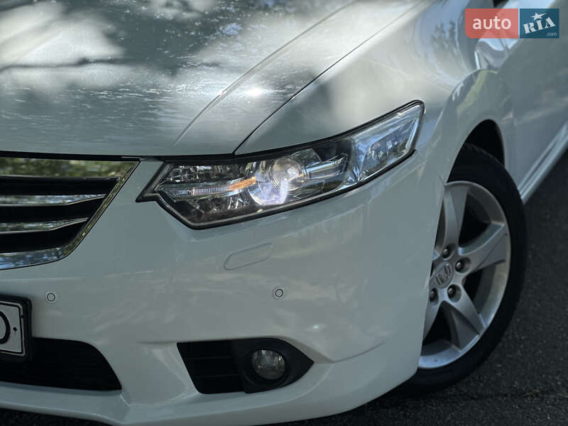 Седан Honda Accord 2012 в Кропивницком