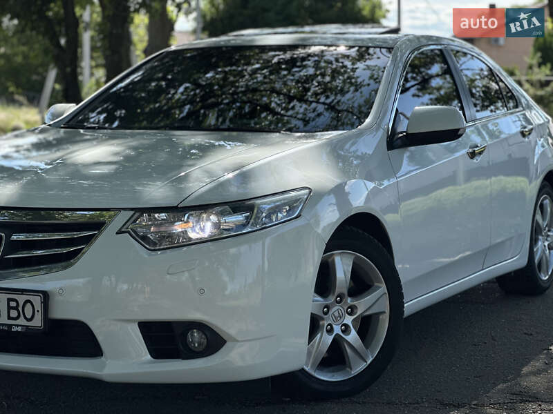 Седан Honda Accord 2012 в Кропивницком