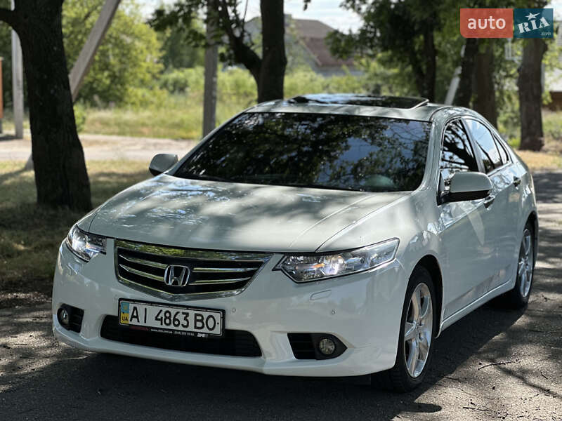 Седан Honda Accord 2012 в Кропивницком
