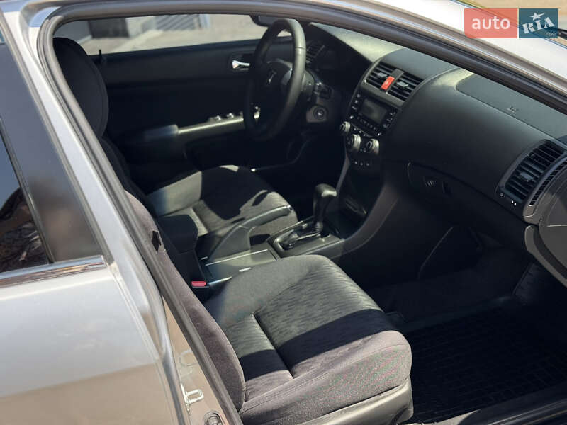 Седан Honda Accord 2004 в Харькове