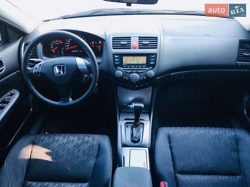 Седан Honda Accord 2004 в Харькове