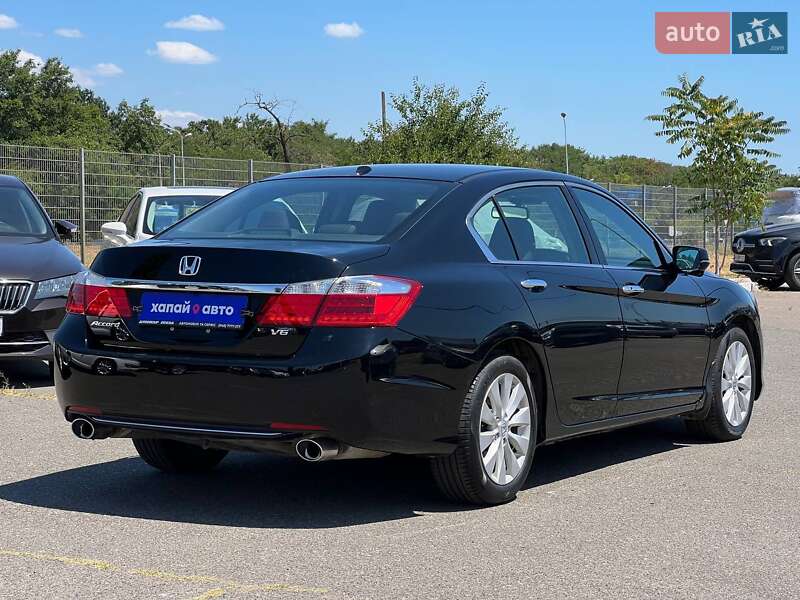 Седан Honda Accord 2013 в Одессе