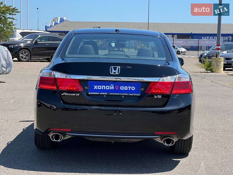 Седан Honda Accord 2013 в Одессе