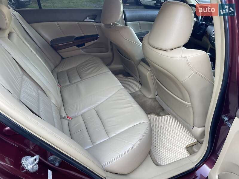 Седан Honda Accord 2008 в Виннице