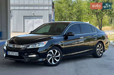 Седан Honda Accord 2015 в 