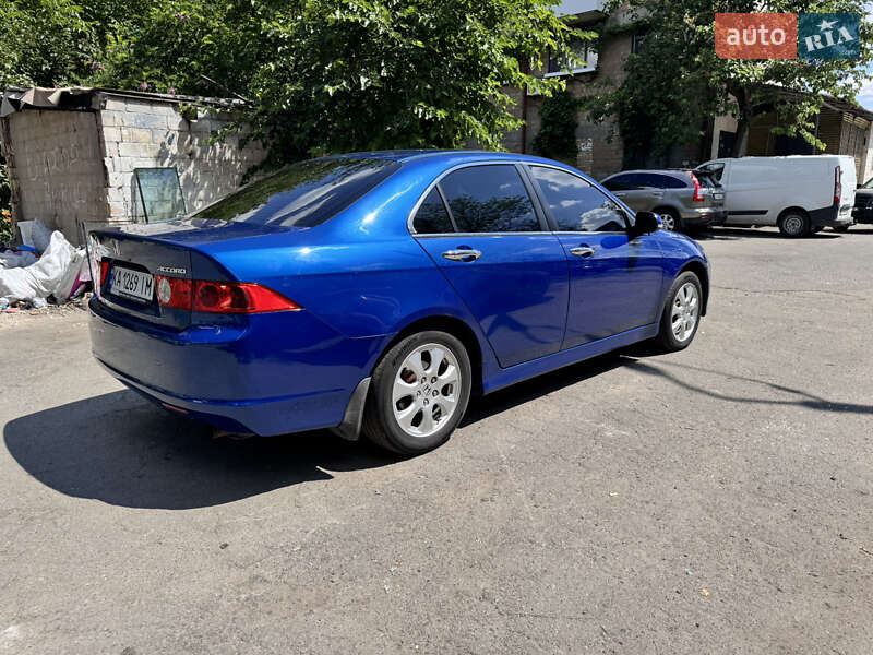 Седан Honda Accord 2006 в Києві