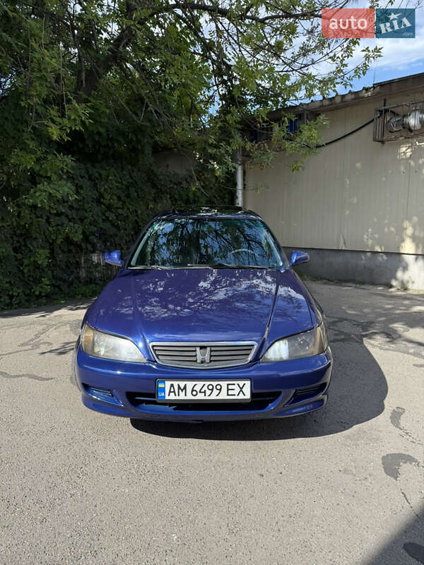 Седан Honda Accord 2001 в Киеве