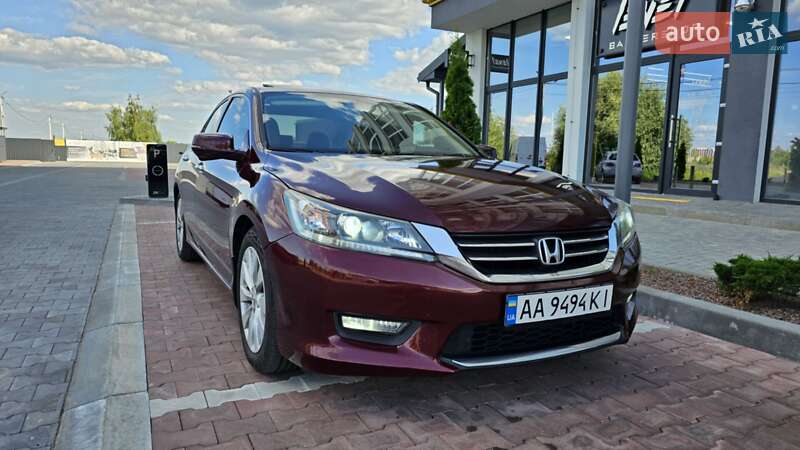 Седан Honda Accord 2014 в 