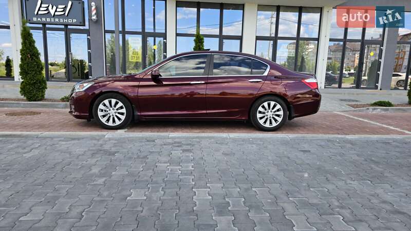 Седан Honda Accord 2014 в Києві