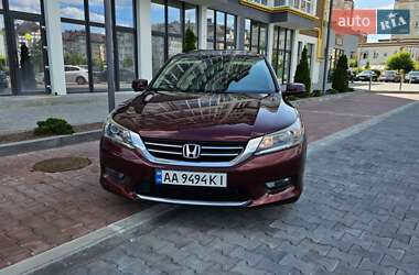 Седан Honda Accord 2014 в 