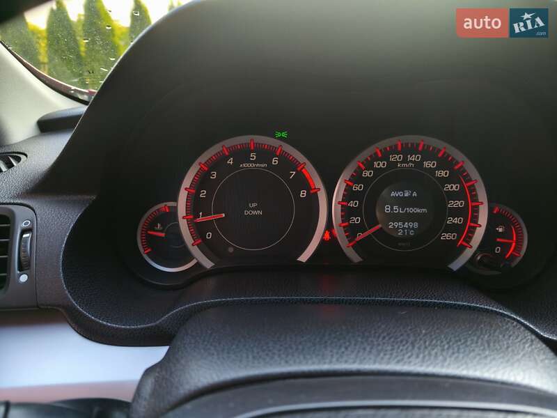 Седан Honda Accord 2010 в Стрию