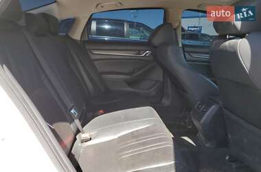 Седан Honda Accord 2018 в 