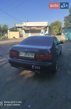 Седан Honda Accord 1993 в 