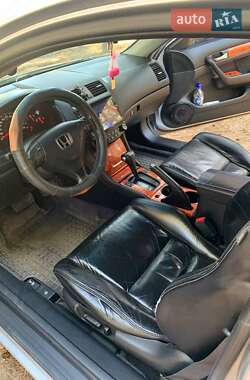 Купе Honda Accord 2003 в  фото 5 Купе Honda Accord 2003 в
