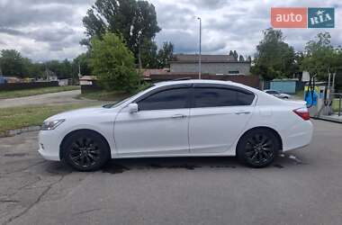 Седан Honda Accord 2015 в 