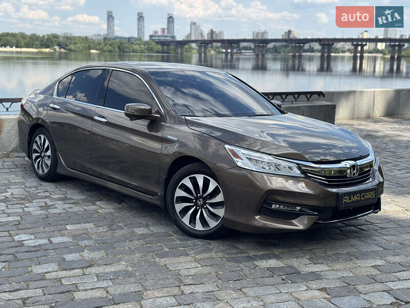 Седан Honda Accord 2017 в Киеве