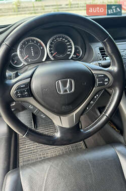 Седан Honda Accord 2010 в 