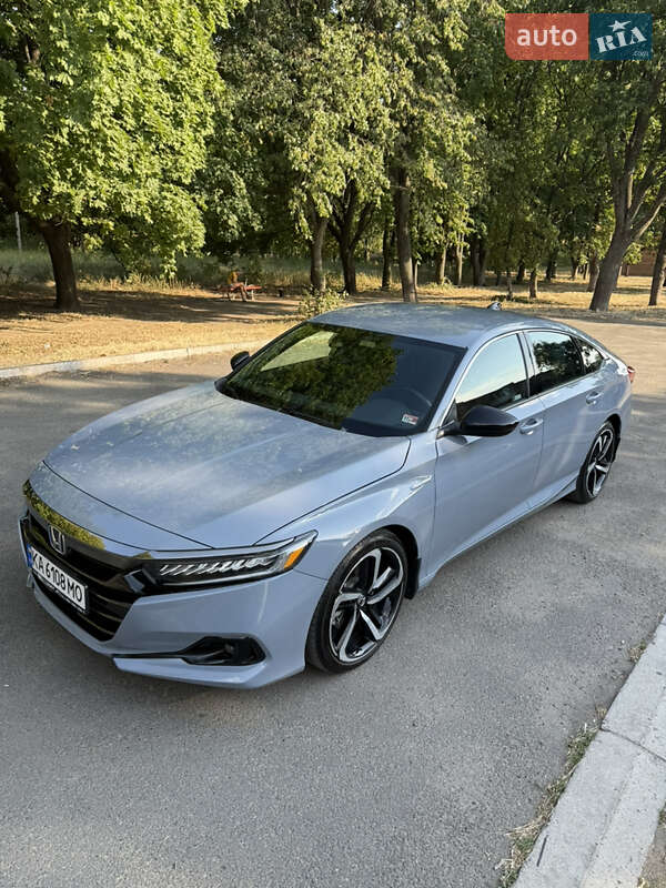 Седан Honda Accord 2022 в Одессе